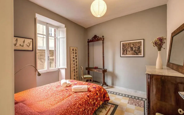 Monti Coliseum 3 bedroom 2nd floor