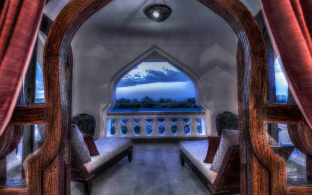 Evolve Back, Hampi