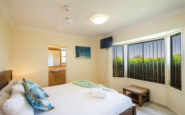 11 Oceania Court