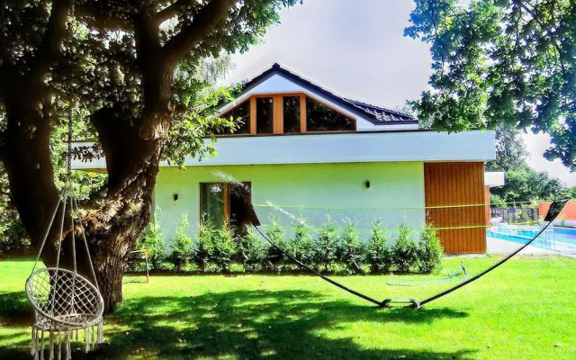 House With a Private Swimming Pool and Sauna