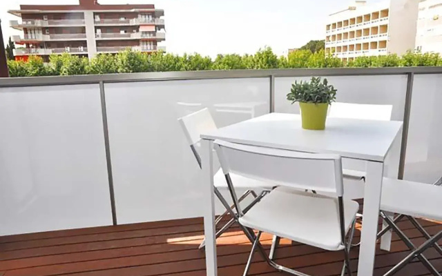 Monaco Apts.