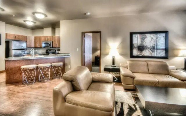 Grand Inn & Residence