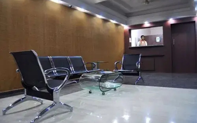 OYO 19672 Hotel Century Executive