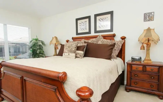 Villa 2505 Archfeld Windsor Hills