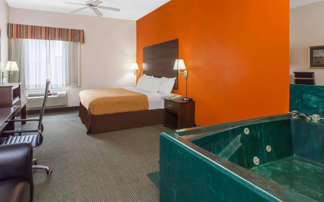 Studio 6 Suites – Pasadena, TX