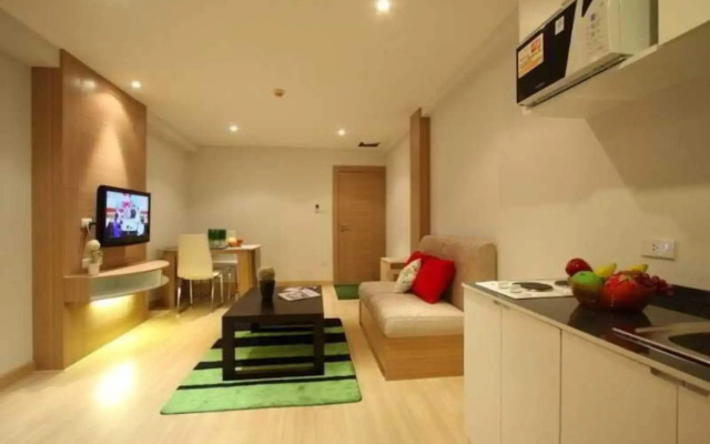Thonglor Suites