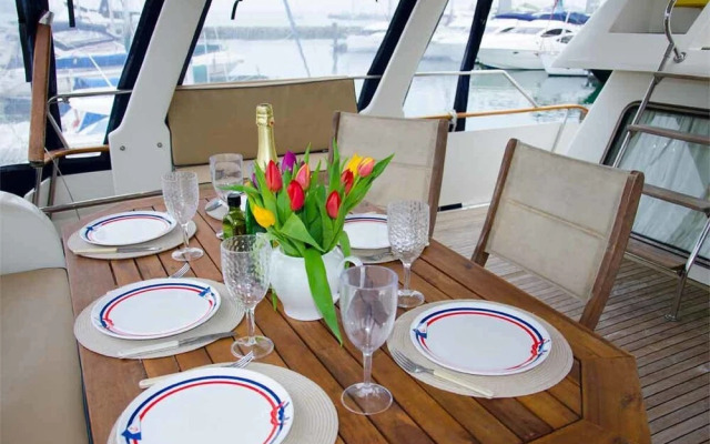 Motor Yacht Calypso