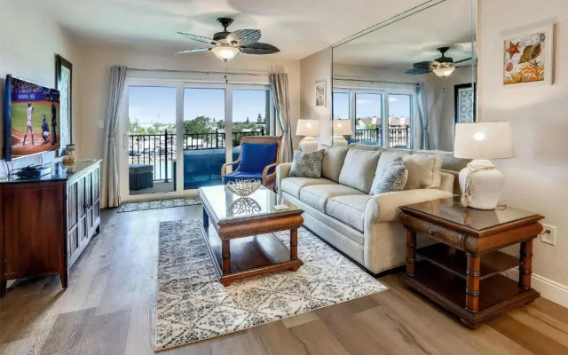 Land's End 4-405 Bay Front - Premier