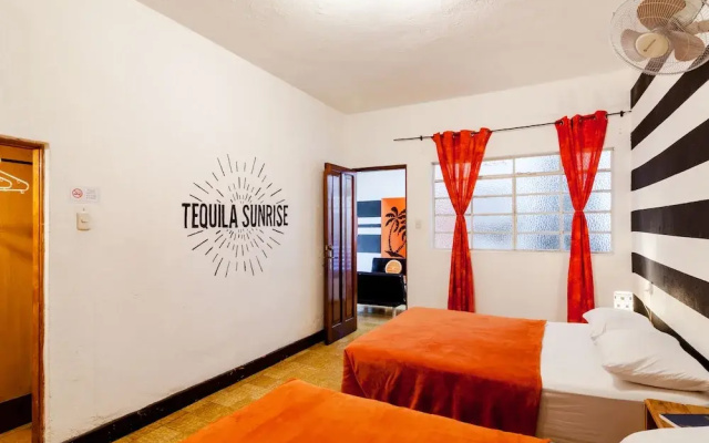 Tequila Sunrise B&B - Hostel