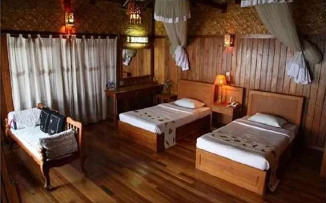 Hupin Inle Khaung Daing Village Resort