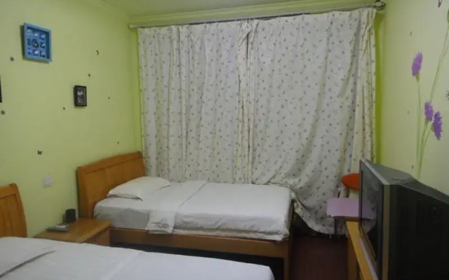 Raintree Backpacker Hostel(三亚雨树背包客青年旅舍)