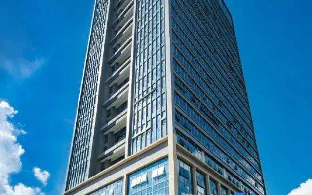 Shenzhen DingjunshanYouxi Movie Hotel（Bao'an International Airport Baotian 1st Road Subway Station）
