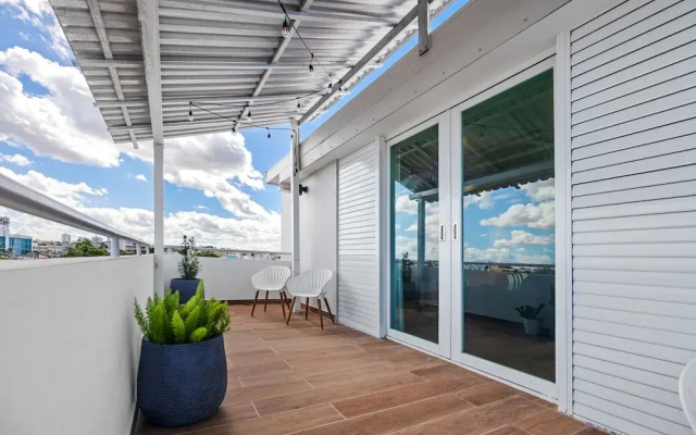 Casa Elena by Otium