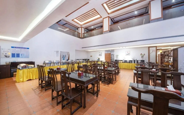 Heyuan Bavarian Manor Argyle Resort & Austere Bodhi Hotel