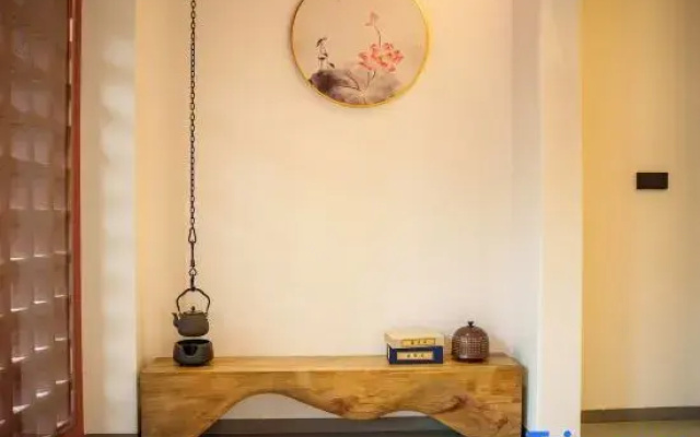 Linxiyuan Homestay (Jianshui Ancient City Small Train Store)