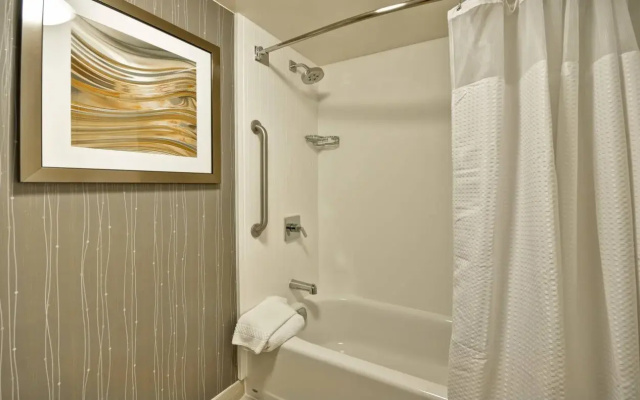 Courtyard by Marriott Jacksonville Airport