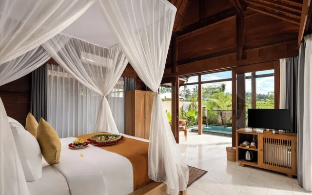Santris Villa by GenuineHost