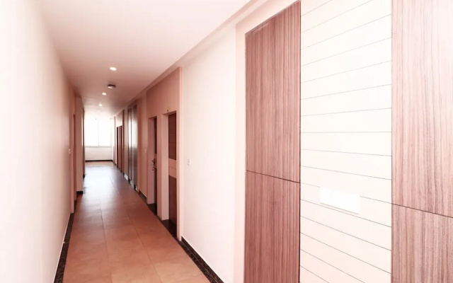 Hotel City Square by OYO Rooms