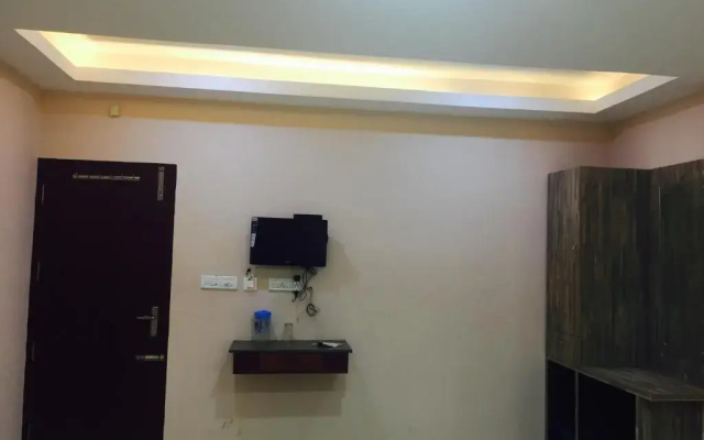 Mega Tourist Home
