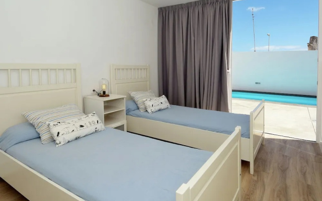 Spacious Villa in Puerto del Carmen With Swimming Pool