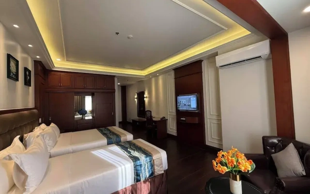 Madison Crown Hotel