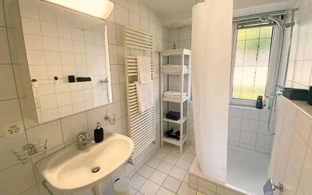 Seeblick an Luxusmeile 4P, 70m2 - Parkplatz, S11-1