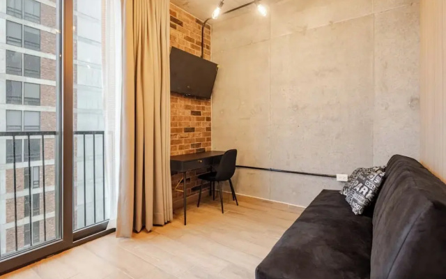 Stylish Private Room City Views & Prime Location