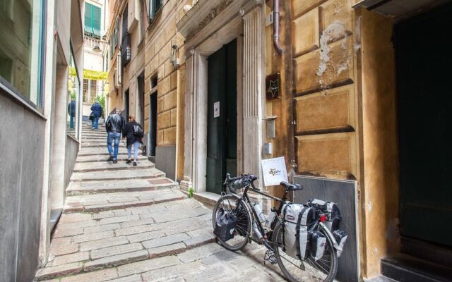Ostellin Genova Hostel Генуя вид на фасад