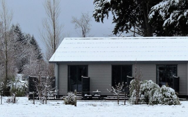 HOTEL BOLD PEAK LODGE, GLENORCHY **