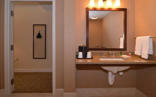 Ramada Seekonk Providence Area