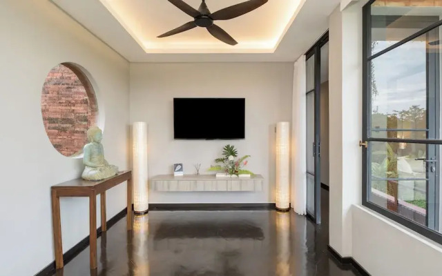 Baliris Villa V by Villa Finder