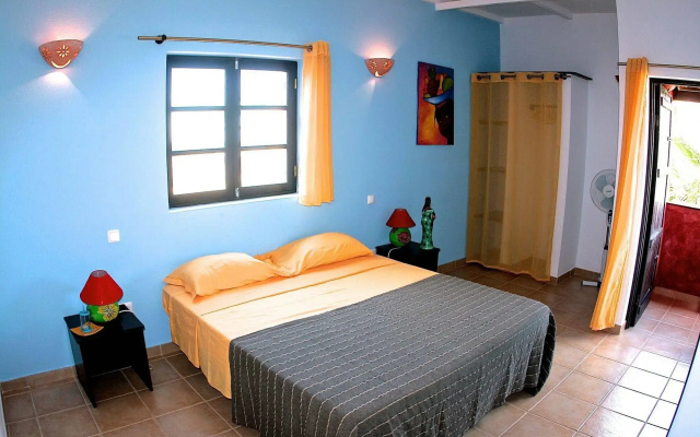 Sakaroule Bed & Breakfast