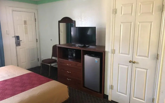 Americas Best Value Inn Denver