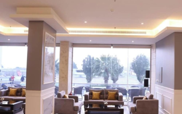 Makarim Palm Hotel