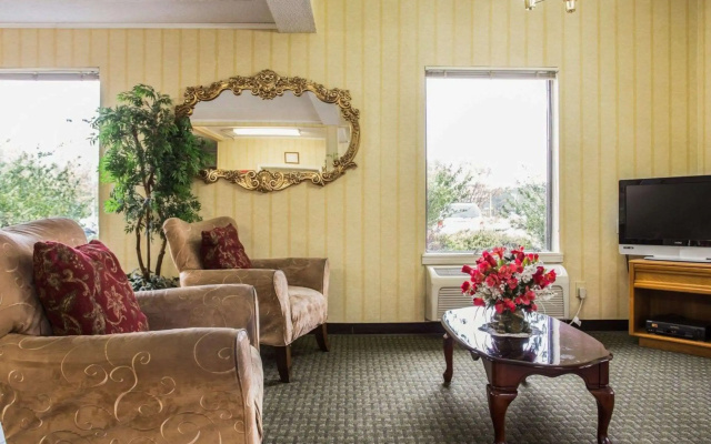 Econo Lodge Inn & Suites Lugoff