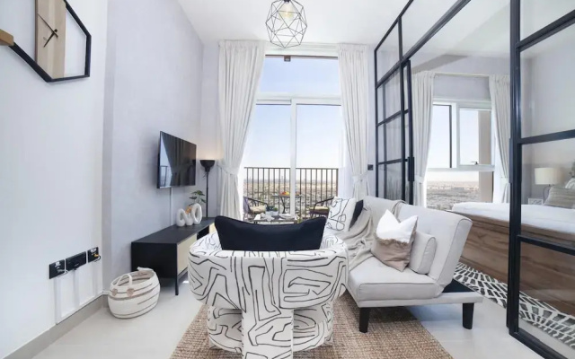 Modern Boho 1BR Sleeps4 Balcony Pool Gym Dxbhills