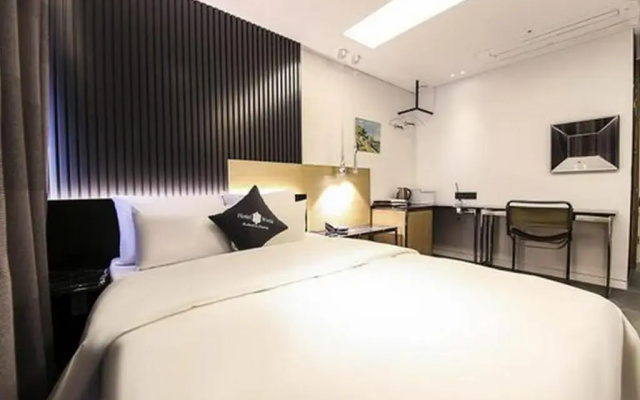 Hotel K World