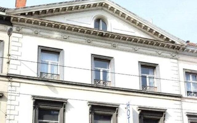 Отель Brussels Royotel Бельгия, Брюссель - отзывы, цены и фото номеров - забронировать отель Brussels Royotel онлайн вид на фасад