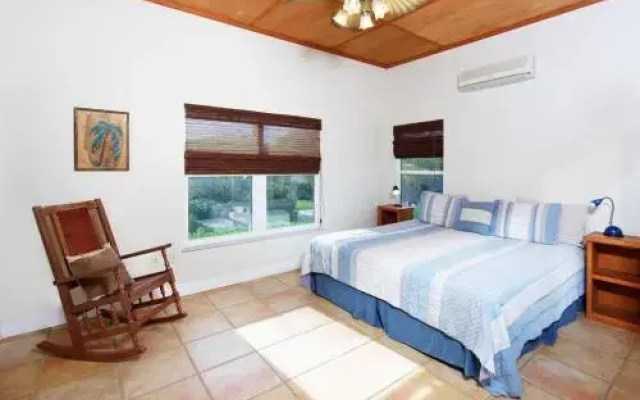 Sir Turtle Beach Villas