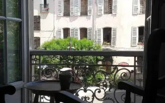 Apartment in the heart of Cotignac