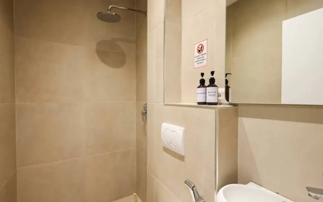 Grandstay Tirana Central 01