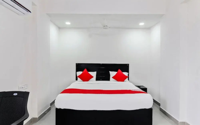 OYO 63021 Hotel Hill 9