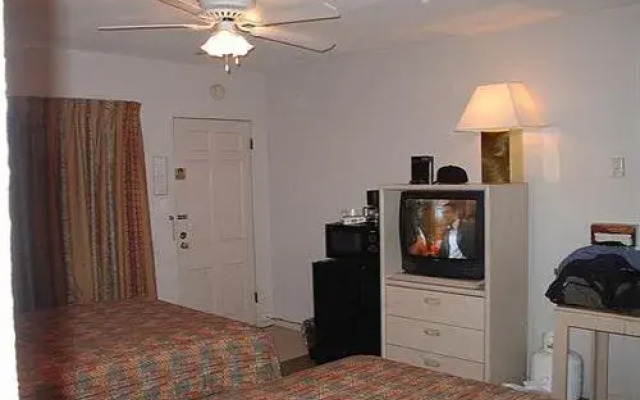 Colt Motel