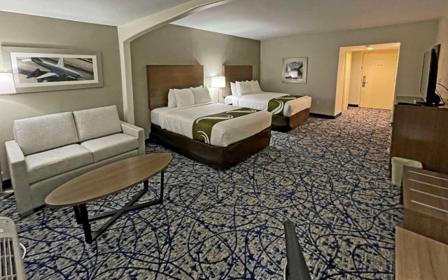 Quality Suites Houston Hobby Airport