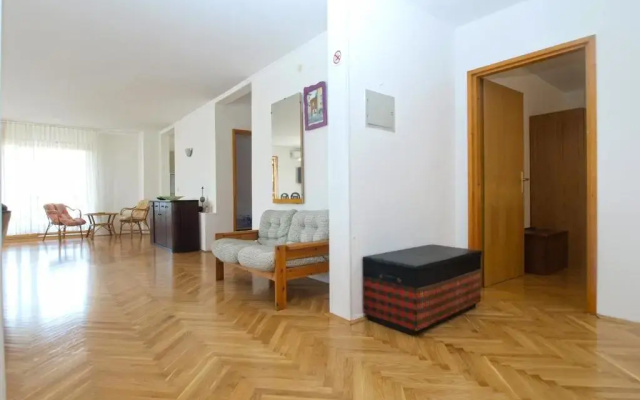 Apartment 1624