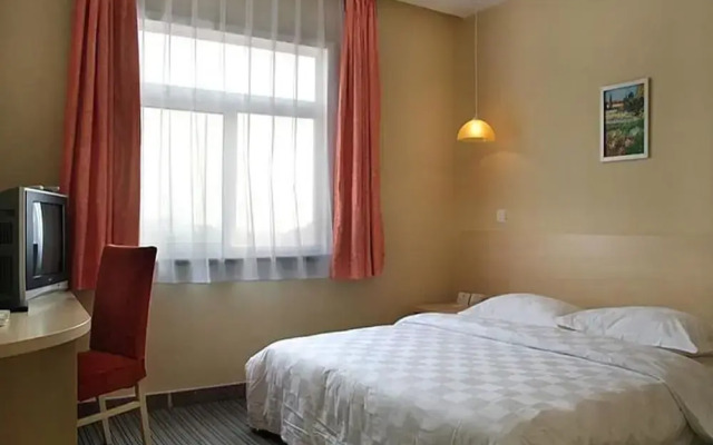 Super 8 Hotel