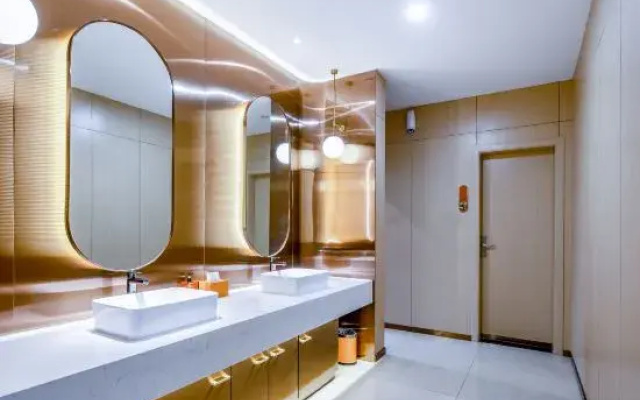 Orange Hotel (Hangzhou Jinshahu Yintai Department Store)
