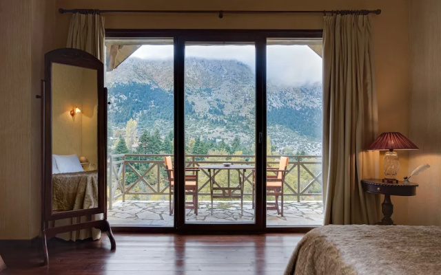 Aelia Parnassus Chalet