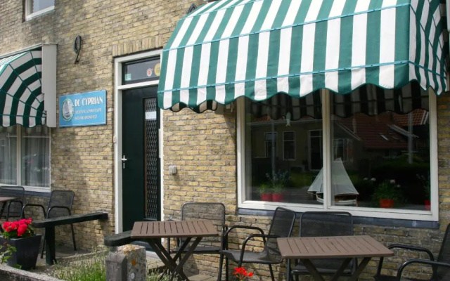 De Cyprian Bed & Breakfast