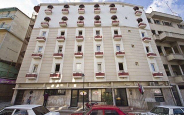 Ugurlu Hotel Турция, Газиантеп - отзывы, цены и фото номеров - забронировать отель Ugurlu Hotel онлайн вид на фасад
